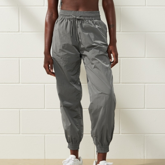 Abercrombie YPB athletic windbreaker joggers - Picture 6 of 9